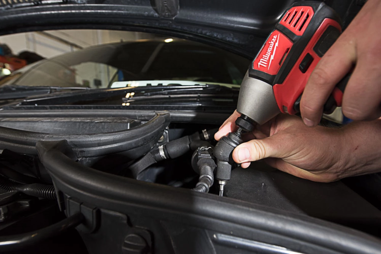 Milwaukee M18 BID-0 18V Li-Ion accu slagschroevendraaier body-image