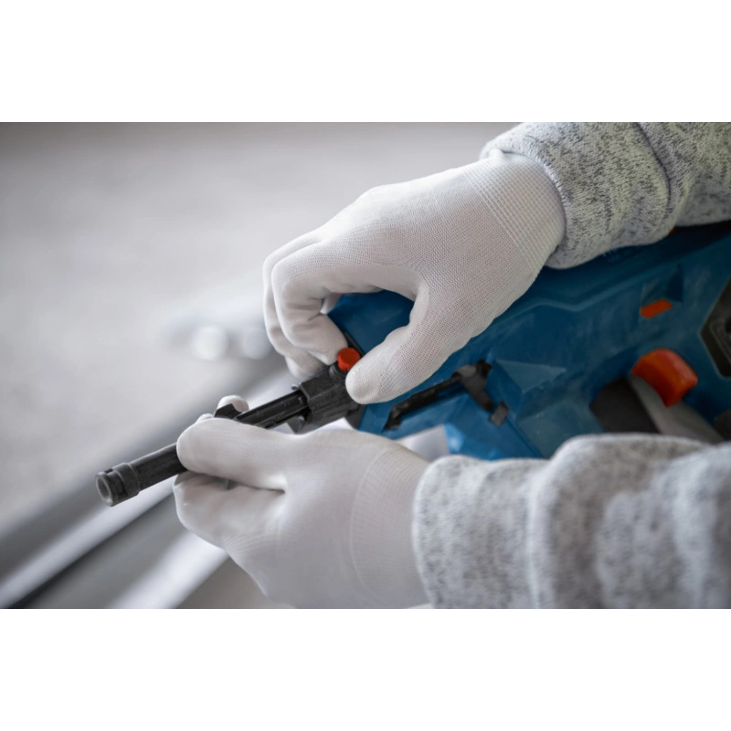 Bosch GNB 18V-38 18V Cloueuse sans fil à béton dans L-Boxx-image