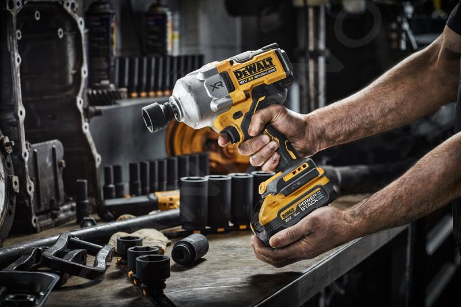 DeWALT DCF961H2T 18V Li-ion XR accu slagmoersleutel set (2x 5,0Ah) in TSTAK - 1/2'' - 1626Nm - Koolborstelloos-image