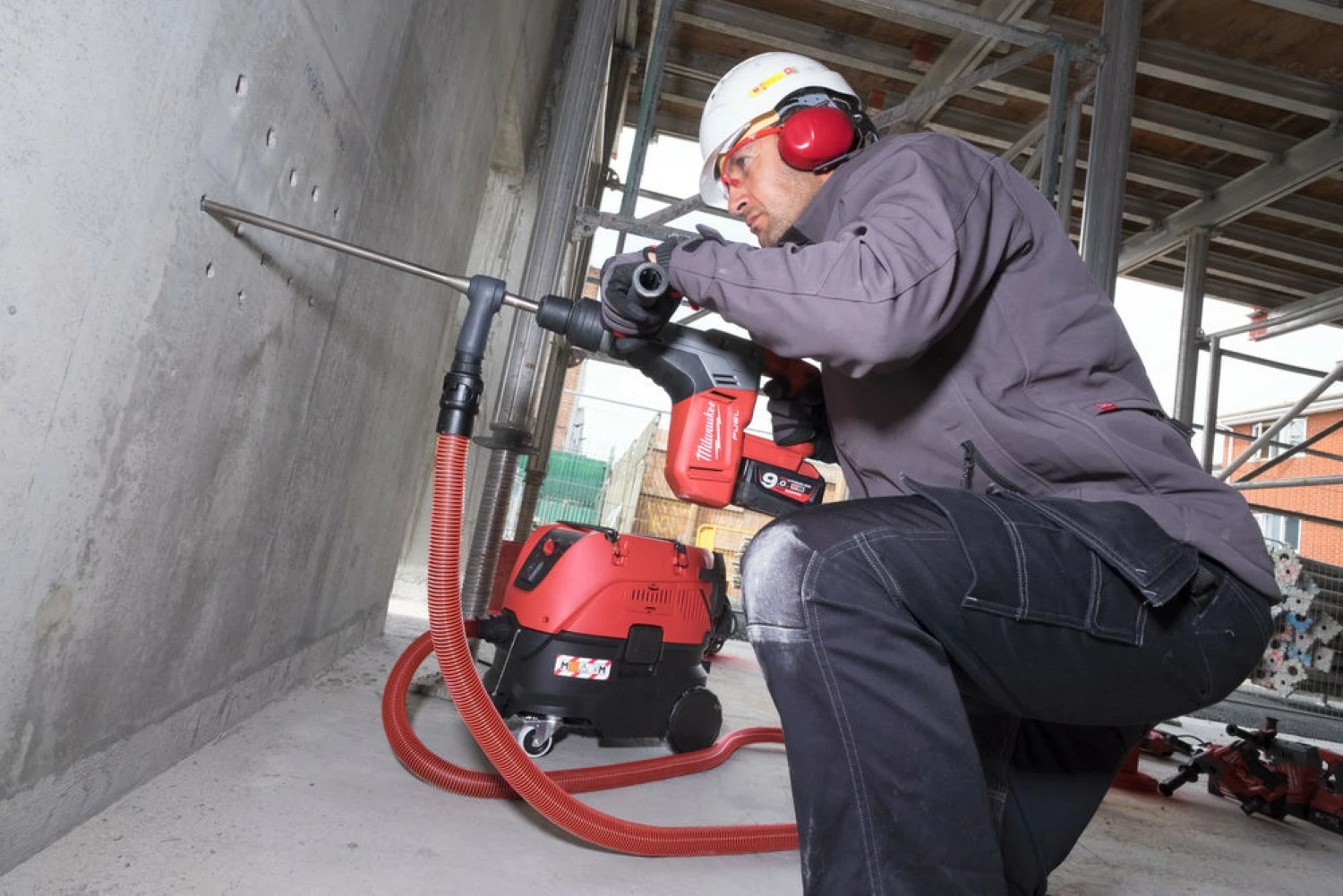 Milwaukee AS 30 LAC Aspirateur de chantier - 1200W - Classe L - 30L-image