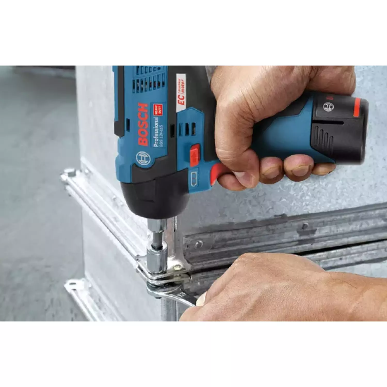 Bosch GDS 12V-115 12V Li-ion accu draaislagmoeraanzetter body in L-Boxx - 115Nm - 3/8" - koolborstelloos-image
