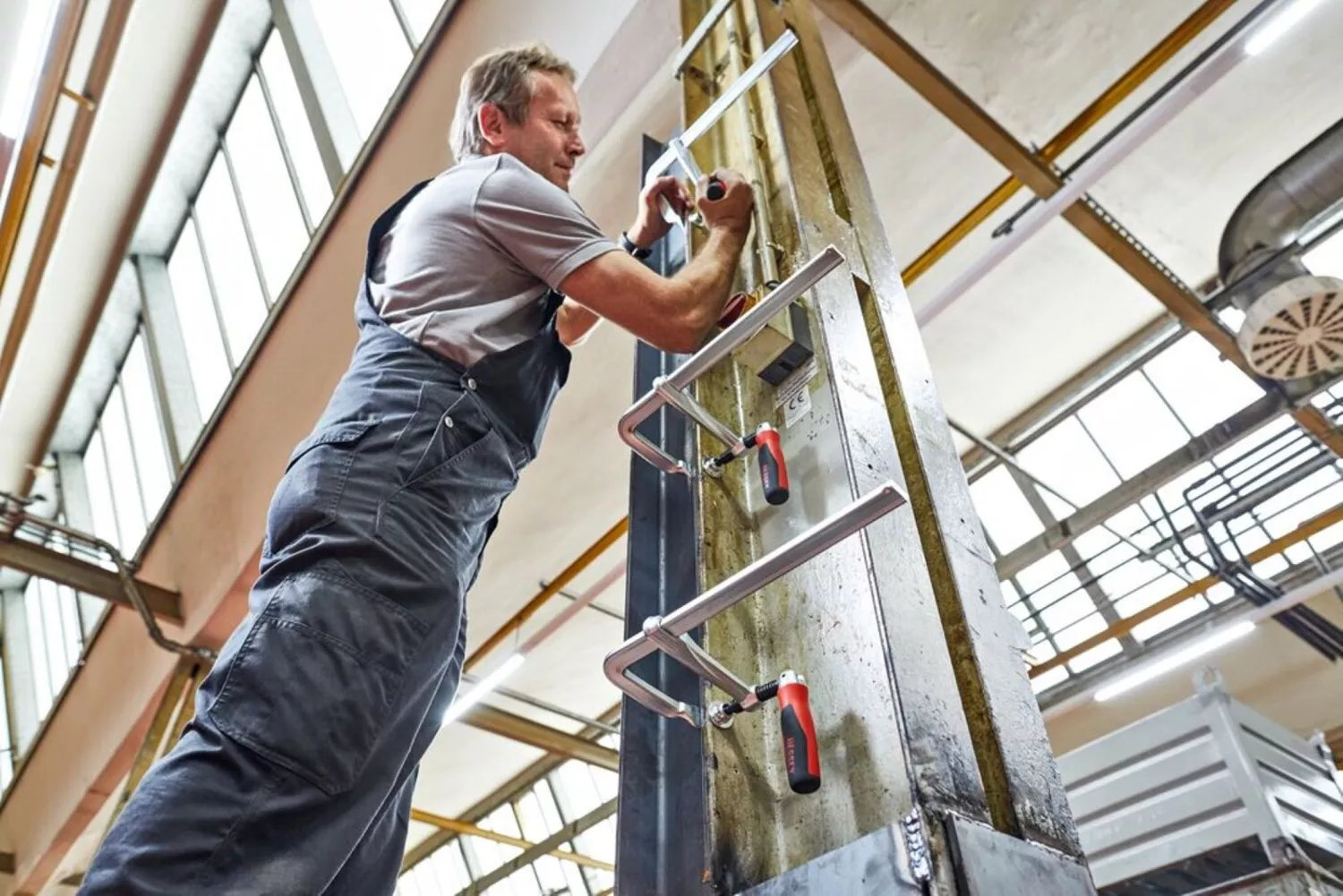 Bessey GZ25KG Lijmtang - Geheel Staal - 250 x 120mm - klapgreep-image