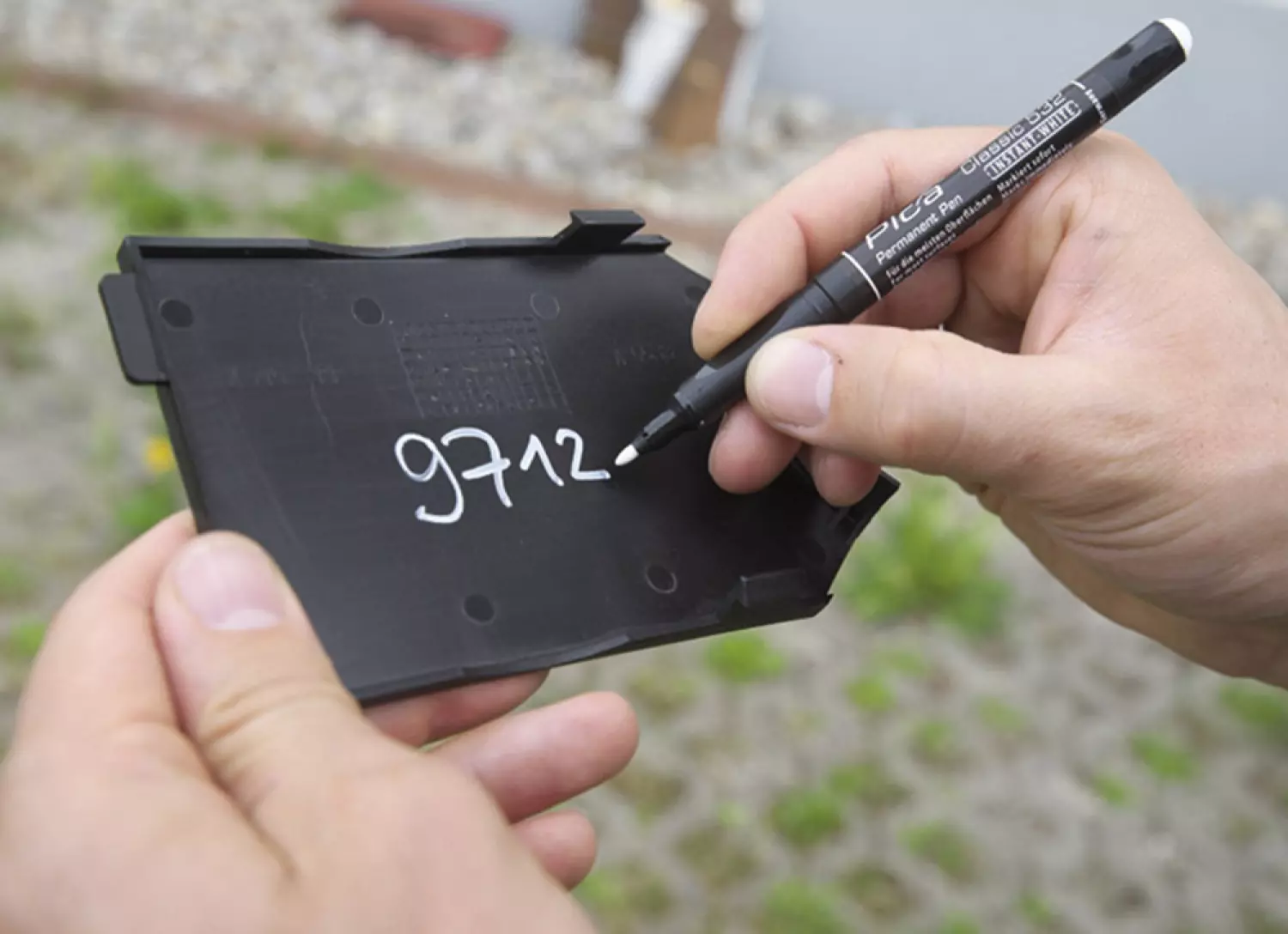 Pica PI53252 Stylo permanent classique - rond - blanc - 1-2 mm-image