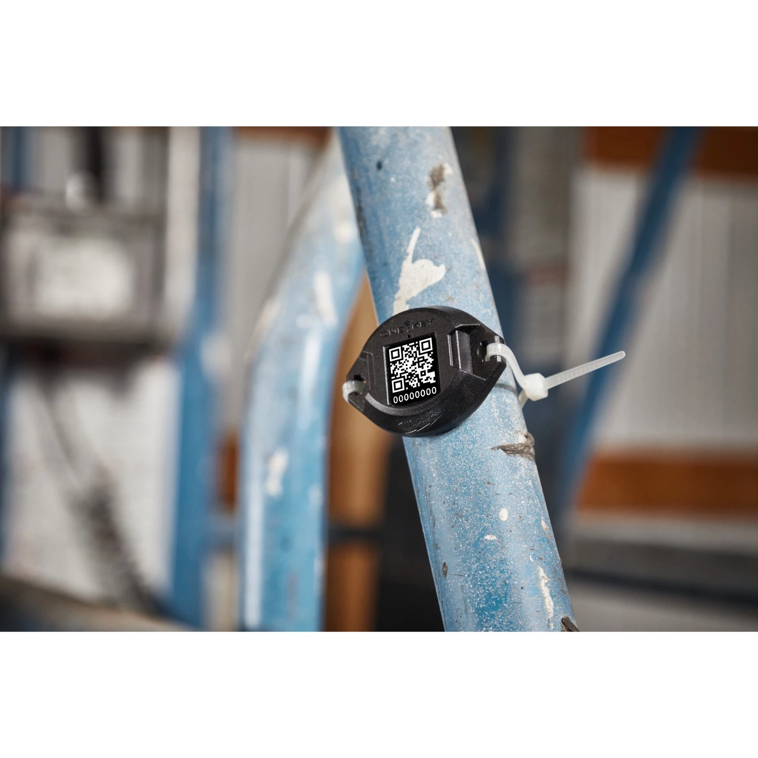 Milwaukee BTT-1 Li-Ion accu Bluetooth gereedschapstracker - One Key-image