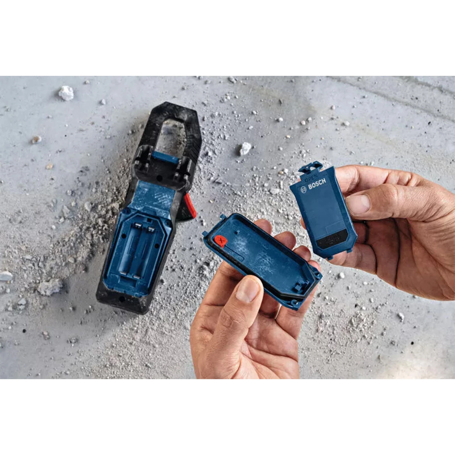 Bosch GMC 600-15 Pince ampèremétrique True-RMS dans un étui + support MH 1 - AC/DC 600 V & AC 600 A - CAT III 600 V / CAT IV 300 V-image