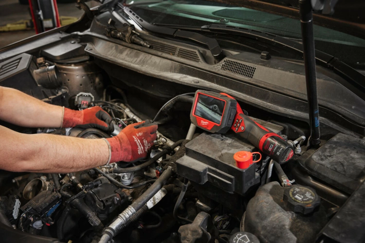 Milwaukee M12 ATB-0C 12V Li-ion accu Automotive inspectiecamera body in koffer-image