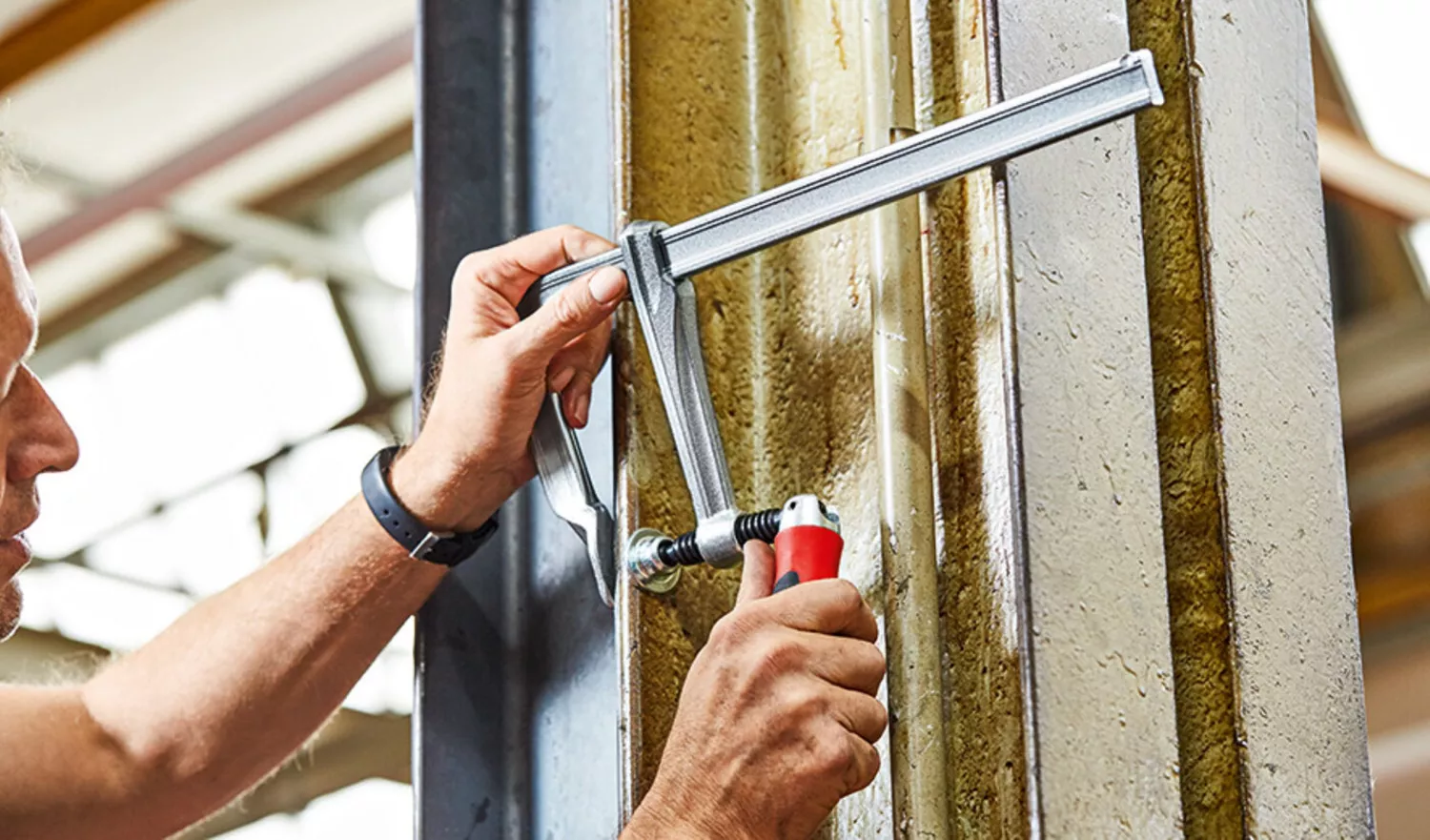 Bessey GZ30-12KG Pince à colle - Entièrement en acier - 300 x 120 mm - poignée rabattable-image