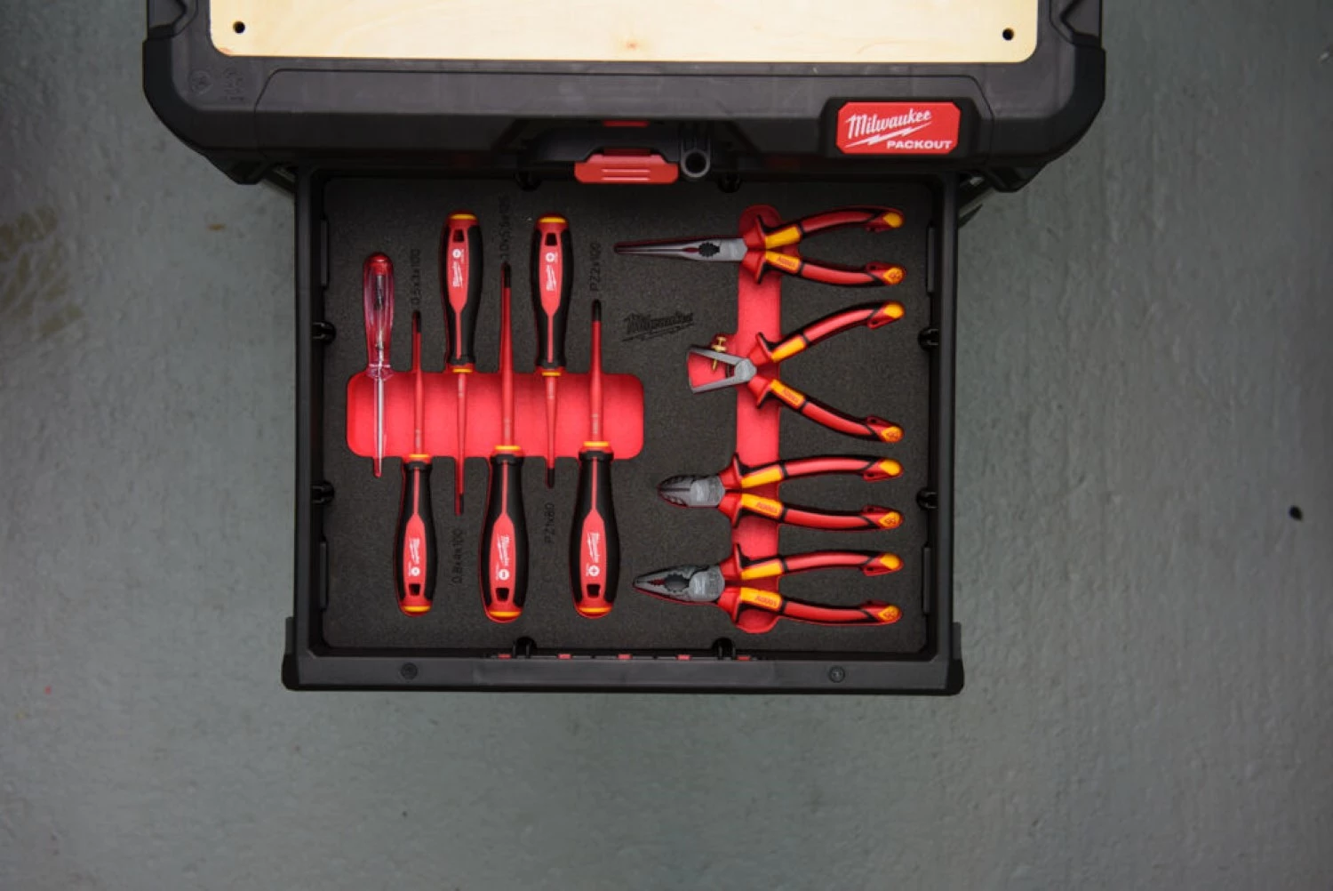 Milwaukee 4932493637 PACKOUT™ in foam inlay - 10-delig - voor elektriciens-image