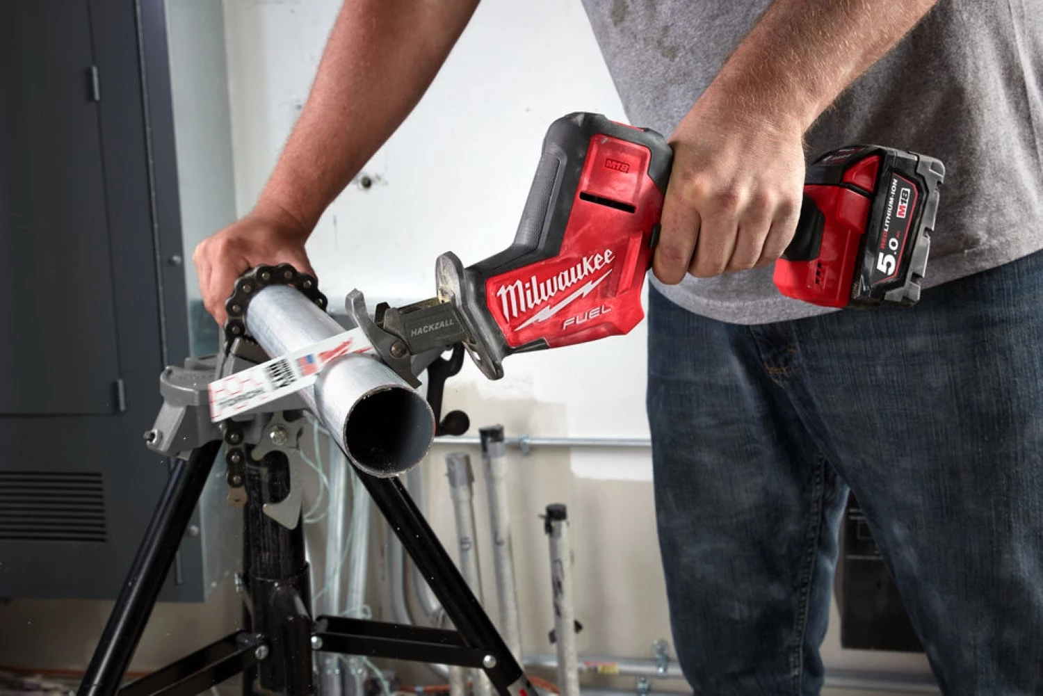 Milwaukee M18 FHZ-502X Scie sabre à batteries 18V Li-Ion (2x batterie 5,0Ah) dans HD Box - 22mm-image