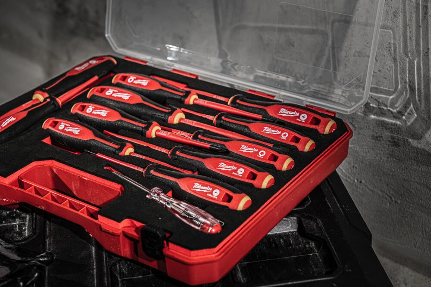 Milwaukee 4932479095 12-piece Tri-lobe VDE visseuse ensemble dans l'étui - SL/PH/PZ/TX-image