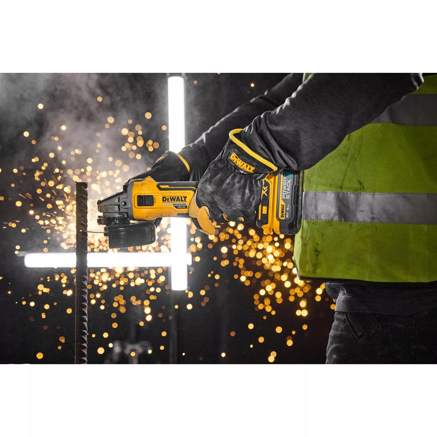 DeWALT DCG405H2T 18V Li-ion accu haakse slijper set (2x 5.0Ah POWERSTACK accu) in TSTAK - 125mm - koolborstelloos