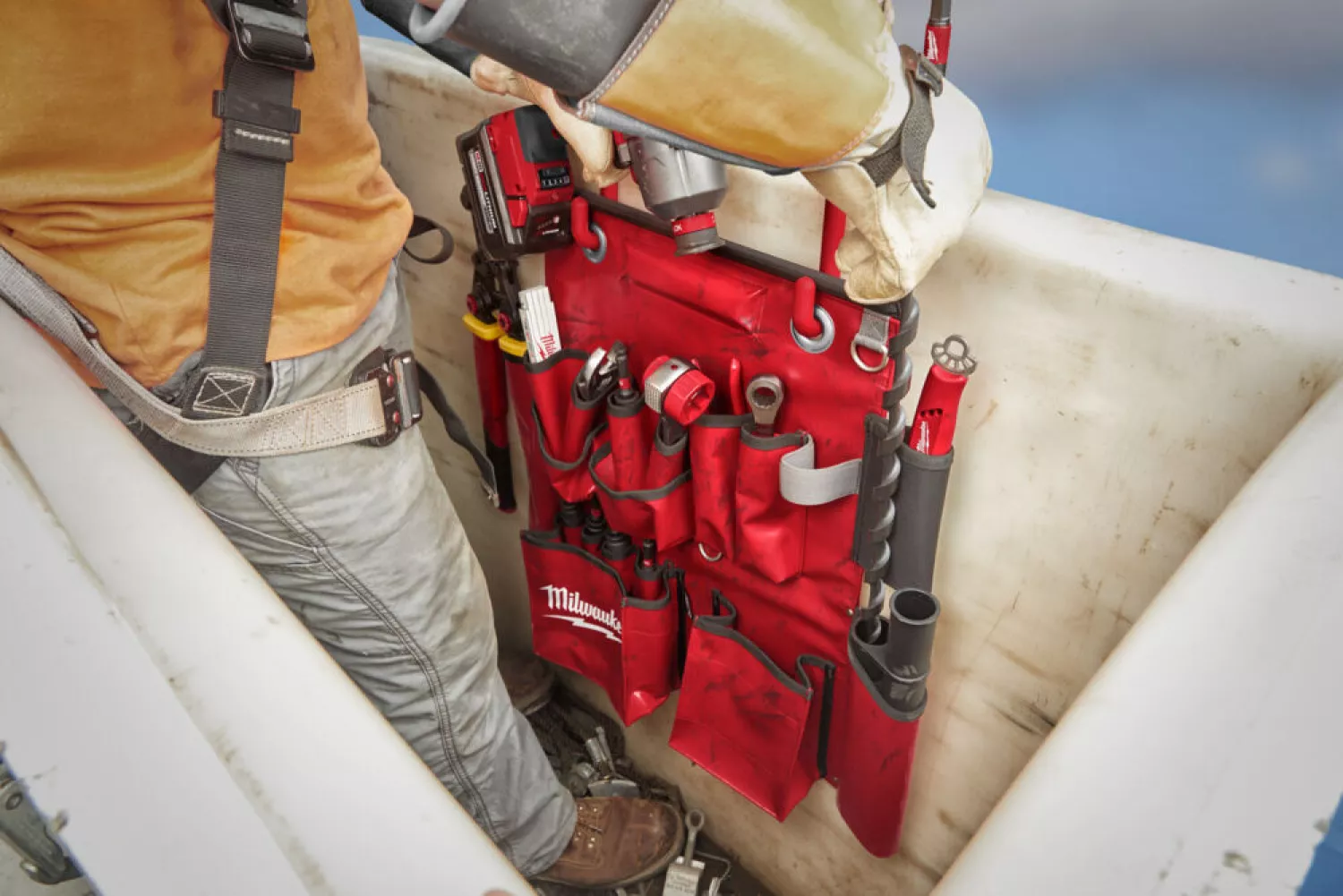 Milwaukee 4932498652 Gereedschapsschort Compact met zakken-image