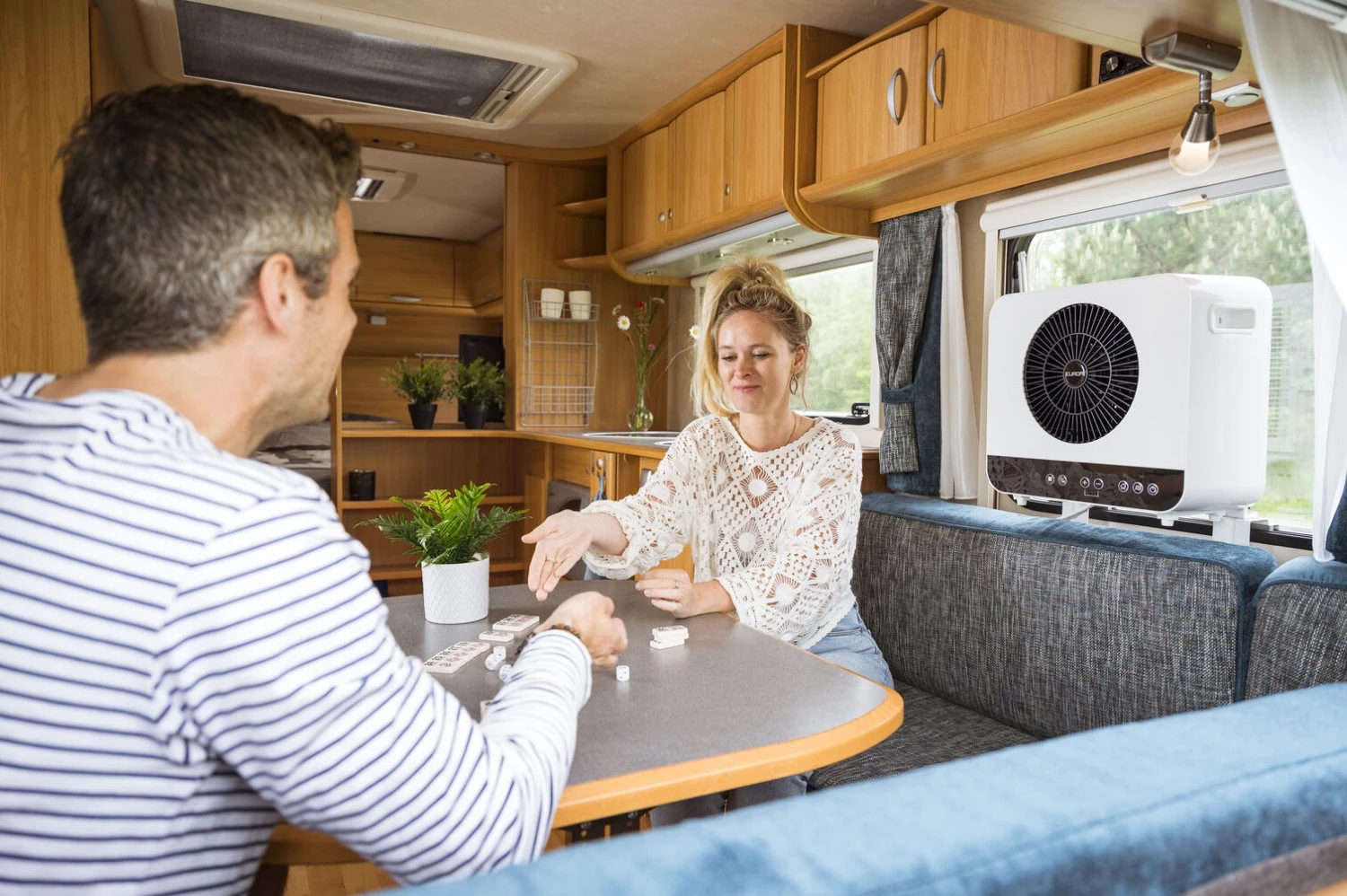 EUROM AC5201 WiFi caravan and home airconditioner - 600W-image