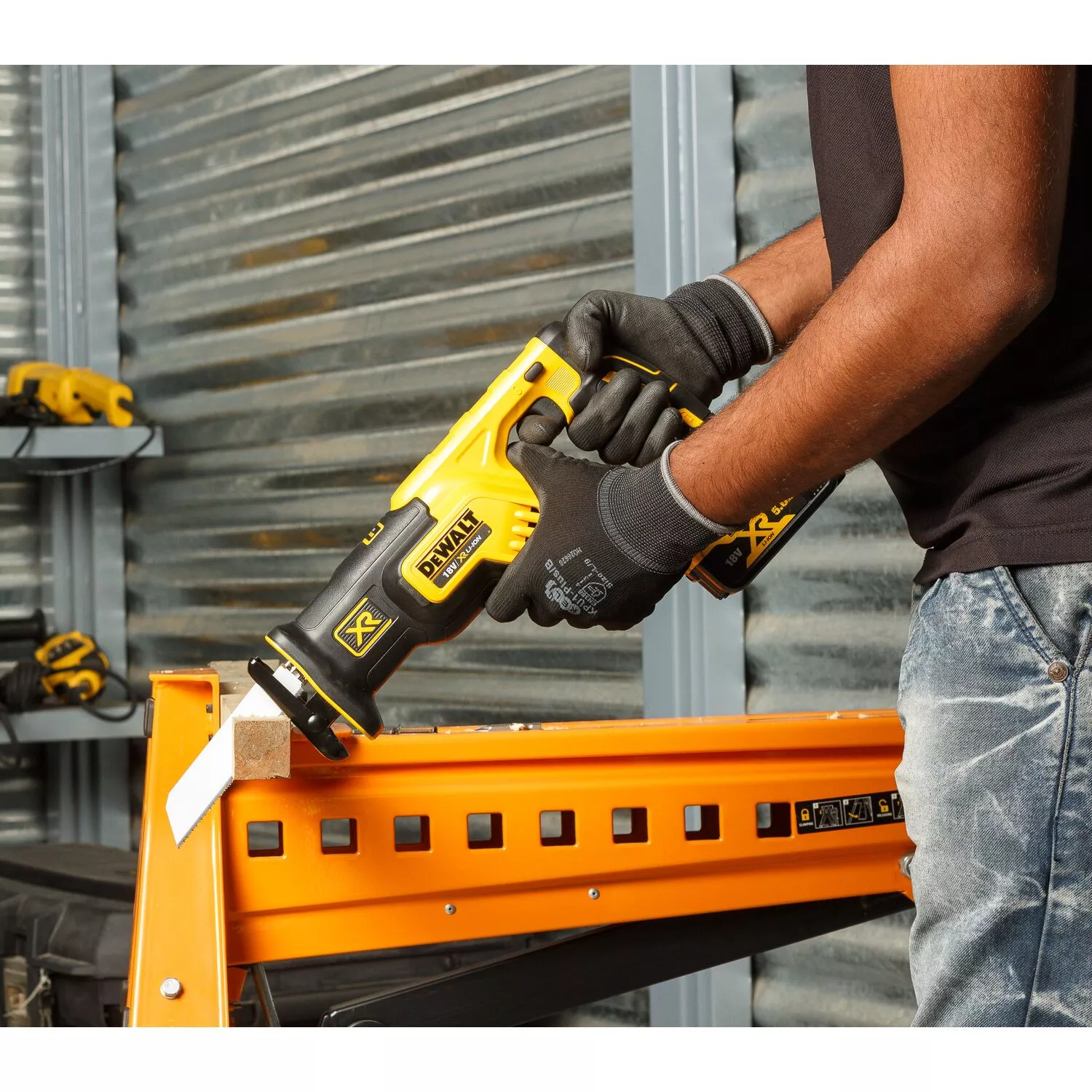 DeWALT DCS367P2 18V Li-ion XR accu reciprozaag set (2x 5.0Ah) in TSTAK - koolborstelloos-image