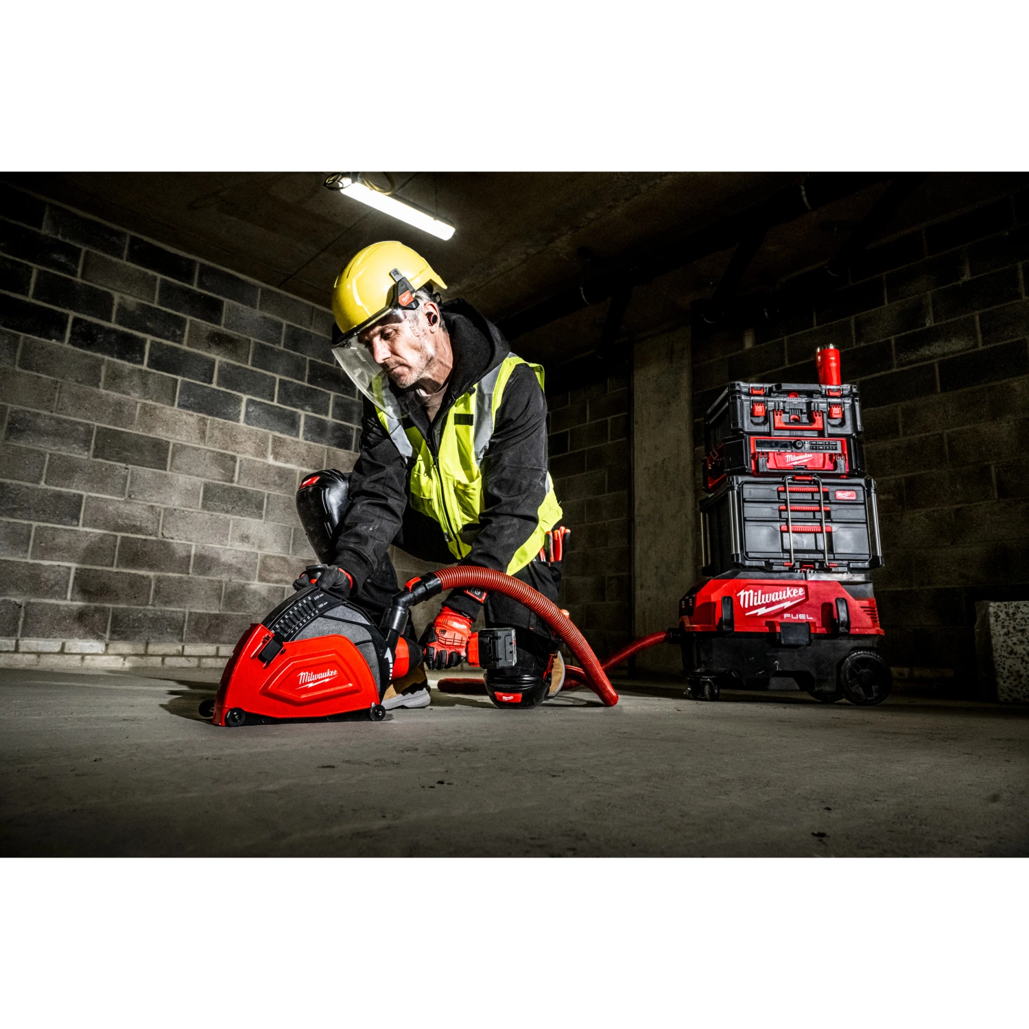 Milwaukee BOLT 200 - geel - ongeventileerd-image