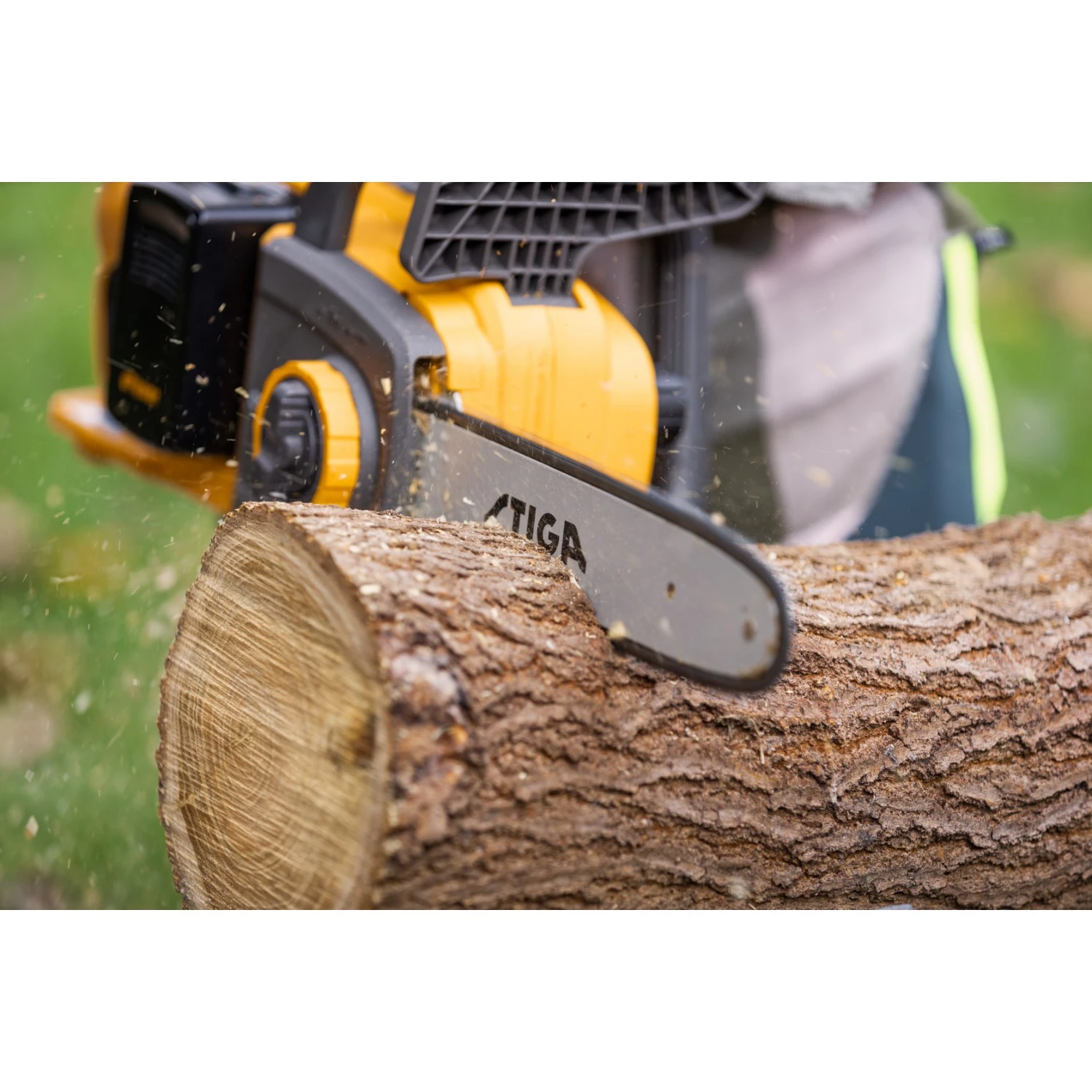 Stiga CS 300e Kit 20V Li-Ion accu kettingzaag set (2x 4.0Ah) - 30cm-image