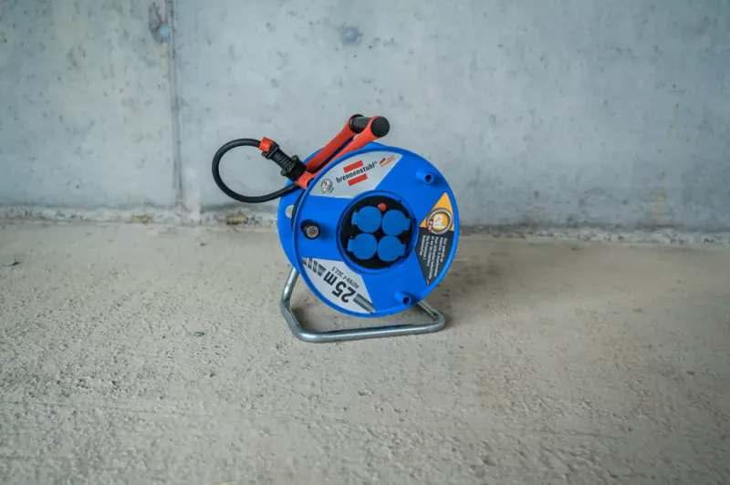 Brennenstuhl 1506160 MMZ 20 Minuterie Journalière Mécanique IP20, Blanc/Bleu