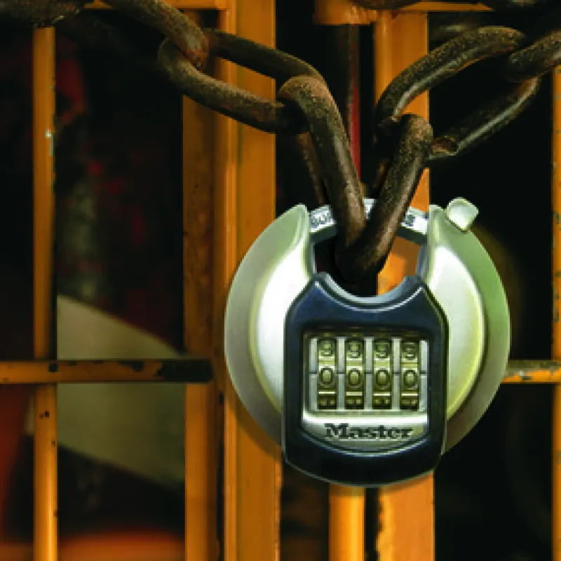 Cadenas Master Lock M40EURD - Acier Inoxydable, Sécurité Maxi Pour Garage Et Remorque